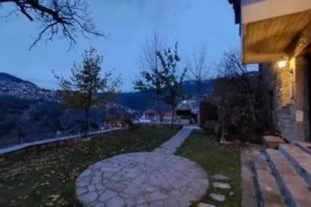 La Casa Varsani Anílion Esterno foto